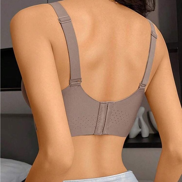 New Buttery soft no underwire second skin grey bra - Picture 4 of 6